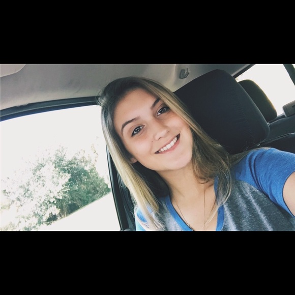 Meet your Posher, Alex - Picture 1 of 1